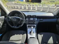 Usado Mercedes C180 143 CV (105 kW) 2005 Gris / plata Berlina