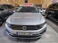 Usado VW Passat Executive 120 CV (88 kW) 2020 Gris / plata Berlina
