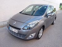 Usado Renault Grand Scénic III Dynamique 130 CV (95 kW) 2010 Gris / plata Monovolumen