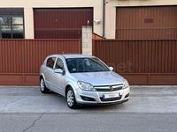 Usado Opel Astra Cosmo 100 CV (73 kW) 2008 Gris / plata Berlina