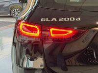 Usado Mercedes GLA200 150 CV (110 kW) 2022 Negro SUV