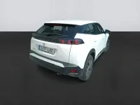Usado Peugeot 2008 Active 110 CV (80 kW) 2022 Blanco SUV