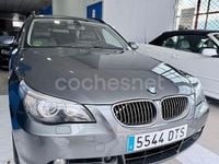 Usado BMW 530 258 CV (189 kW) 2006 Gris / plata Familiar