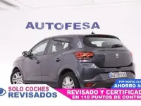Usado Dacia Sandero Comfort 91 HP (66 kW) 2021 Verde Sedan