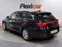 Usado Seat Leon FR 150 CV (110 kW) 2025 Negro Familiar