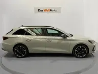 Usado Cupra Leon 204 CV (150 kW) 2025 Gris / plata Familiar