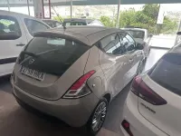 Usado Lancia Ypsilon S 69 CV (50 kW) 2013 Utilitario