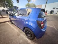 Usado Chevrolet Aveo LT 75 CV (55 kW) 2012 Azul Utilitario