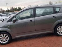 Usado Toyota Corolla Verso Sol 129 CV (94 kW) 2006 Gris Monovolumen