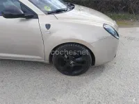 Usado Alfa Romeo MiTo Distinctive 120 CV (88 kW) 2009 Beige Utilitario