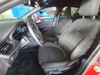 Usado Ford Focus ST-Line 125 CV (91 kW) 2023 Rojo