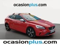 Begagnad Volvo V40 R-Design Momentum 152 HK (111 kW) 2018 Röd Halvkombi