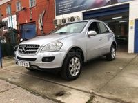 Usado Mercedes ML320 224 CV (164 kW) 2007 Gris / plata SUV