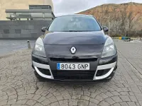 Usado Renault Scénic Dynamique 105 CV (77 kW) 2009 Negro Monovolumen