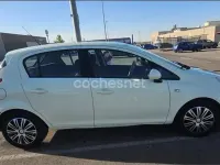 Usado Opel Corsa Essentia 65 CV (47 kW) 2012 Verde Utilitario