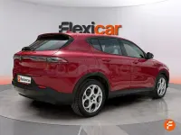 Usado Alfa Romeo Tonale Sprint 130 CV (95 kW) 2023 Rojo SUV
