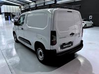 Usado Peugeot Partner S 100 CV (73 kW) 2023 Blanco Monovolumen