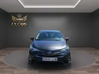 Usado Toyota Avensis Advance 143 CV (105 kW) 2015 Gris Berlina