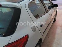 Usado Peugeot 206 70 CV (51 kW) 1998 Blanco Utilitario