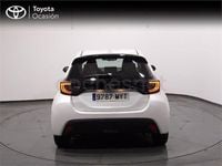 Usado Toyota Yaris Hybrid Active 116 CV (85 kW) 2025 Blanco Berlina