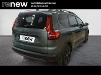 Usado Dacia Jogger Extreme 100 CV (73 kW) 2023 Verde Monovolumen