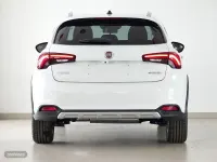 Usado Fiat Tipo Red 130 CV (95 kW) 2022 Blanco Familiar