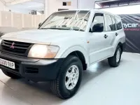 Usado Mitsubishi Montero 165 CV (121 kW) 2002 Gris SUV
