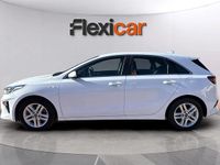 Usado Kia Ceed 120 CV (88 kW) 2021 Blanco Utilitario
