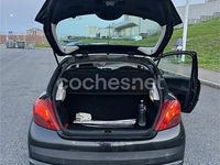 Usado Peugeot 207 90 CV (66 kW) 2007 Negro Berlina