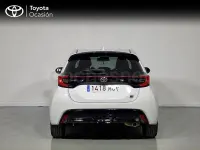 Usado Toyota Yaris Hybrid Sport 116 CV (85 kW) 2022 Beige Berlina