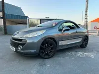 Usado Peugeot 207 CC 120 CV (88 kW) 2008 Gris / plata Descapotable