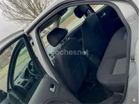 Usado Ford Mondeo Trend 130 CV (95 kW) 2002 Gris / plata Berlina