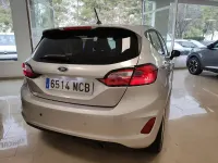 Usado Ford Fiesta Trend 75 CV (55 kW) 2022 Gris / plata Utilitario