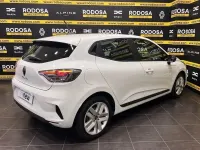 Usado Renault Clio V Evolution 100 CV (73 kW) 2023 Blanco Berlina