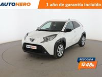 Usado Toyota Aygo Play 72 CV (52 kW) 2024 Blanco Utilitario