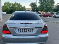 Usado Mercedes E320 Avantgarde 204 CV (150 kW) 2006 Gris / plata Berlina