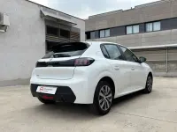 Usado Peugeot 208 Active 101 CV (74 kW) 2023 Blanco Utilitario
