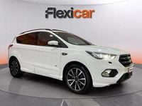 Usado Ford Kuga ST-Line 182 CV (133 kW) 2018 Blanco SUV