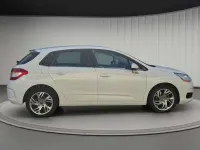 Usado Citroën C4 120 CV (88 kW) 2012 Blanco Berlina