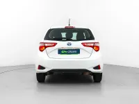 Usado Toyota Yaris Hybrid Active 100 CV (73 kW) 2019