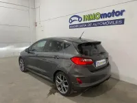 Usado Ford Fiesta ST-Line X 125 CV (91 kW) 2022 Gris / plata Utilitario