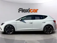 Usado Seat Leon FR 130 CV (95 kW) 2018 Blanco Berlina