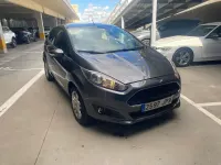 Usado Ford Fiesta Trend 83 HP (61 kW) 2016 Cinzento Citadino