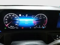 Usado Mercedes A180 116 CV (85 kW) 2023 Gris Utilitario