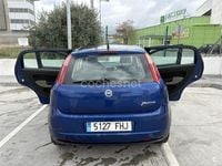 Usado Fiat Punto Dynamic 70 CV (51 kW) 2007 Azul Utilitario