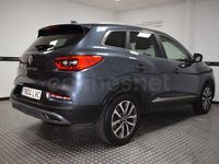 Usado Renault Kadjar LIMITED 140 CV (102 kW) 2021 Gris / plata SUV