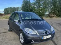 Usado Mercedes A180 Elegance 109 CV (80 kW) 2008 Gris / plata Monovolumen