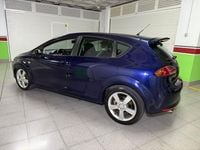 Usado Seat Leon Sport 140 CV (102 kW) 2007 Azul Utilitario