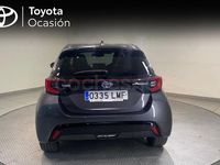Usado Toyota Yaris Hybrid Plus 116 CV (85 kW) 2021 Gris / plata Berlina