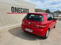 Usado VW Golf VI Advance 105 CV (77 kW) 2010 Rojo Utilitario